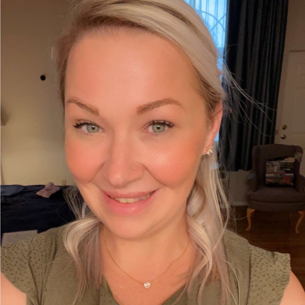 Meet your Posher, Amber
